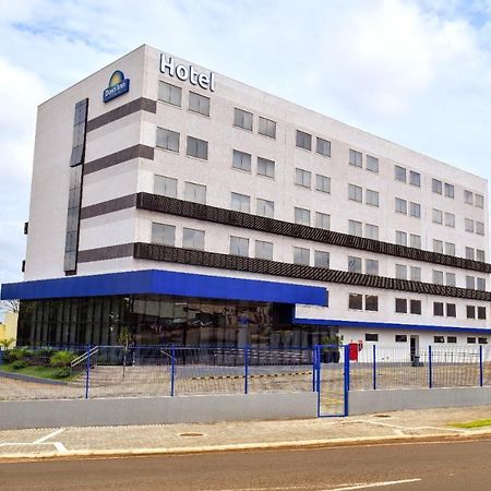 Days Inn By Wyndham Cascavel カスカヴェウ エクステリア 写真