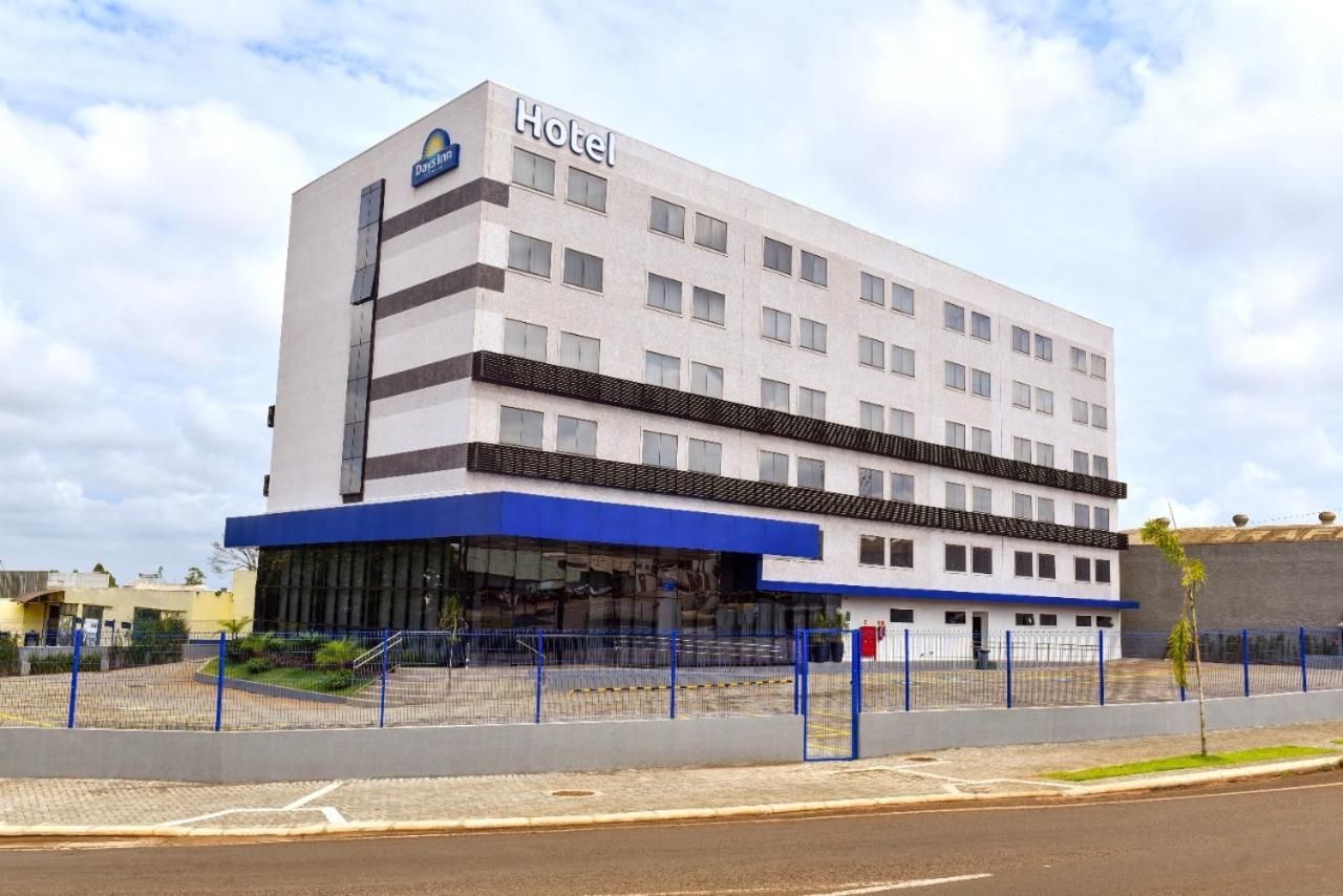 Days Inn By Wyndham Cascavel カスカヴェウ エクステリア 写真