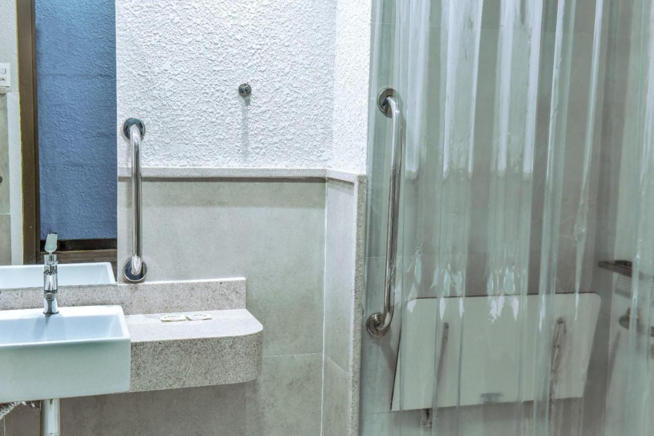Days Inn By Wyndham Cascavel カスカヴェウ エクステリア 写真